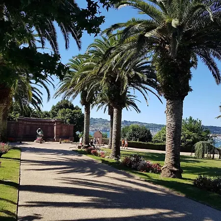 55m2 - 4 Personnes - Port D'hendaye *
